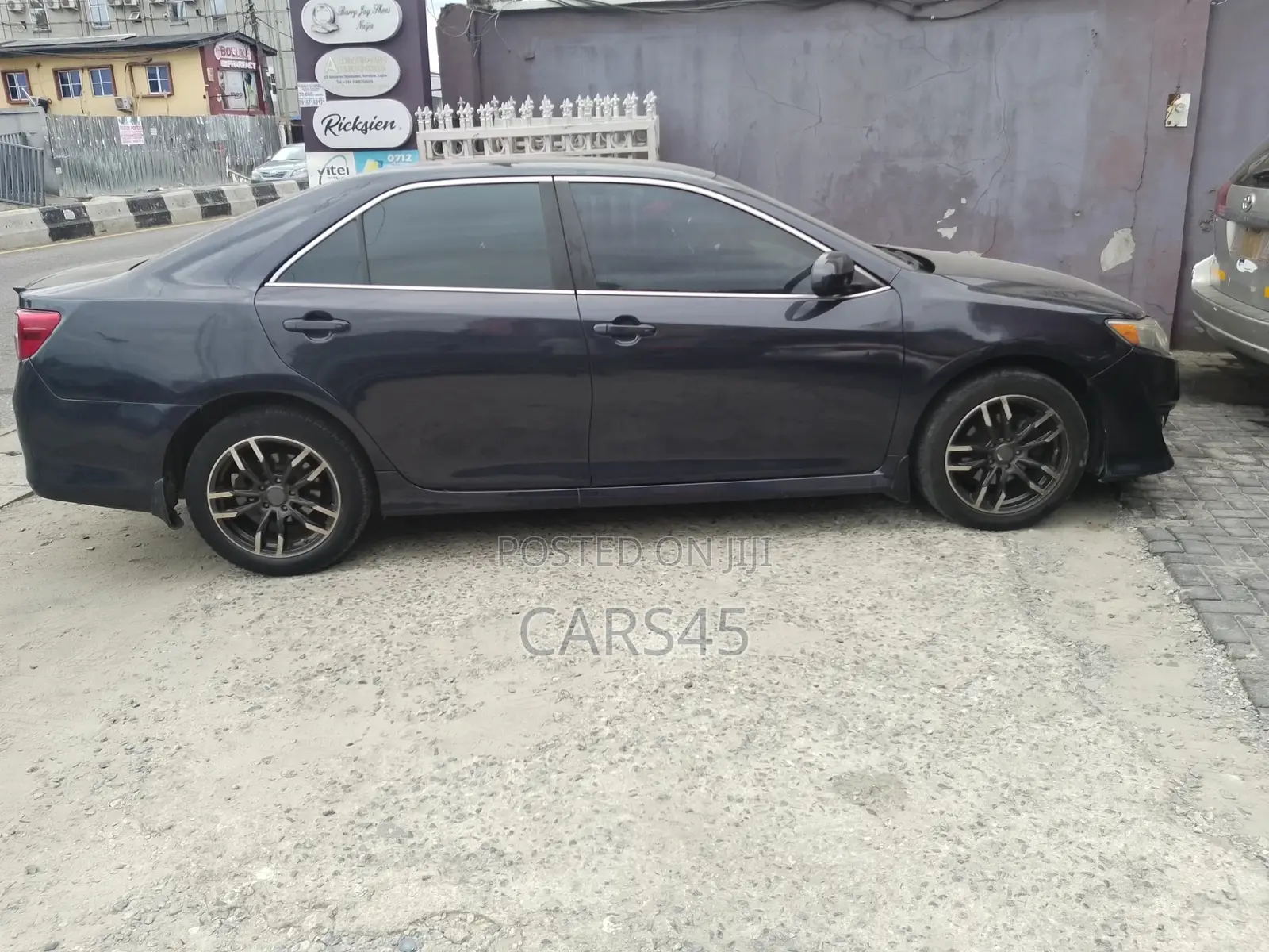Toyota Camry 2013 Blue