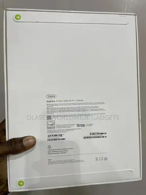 New Apple iPad Pro 13 (2025) 256 GB Gray