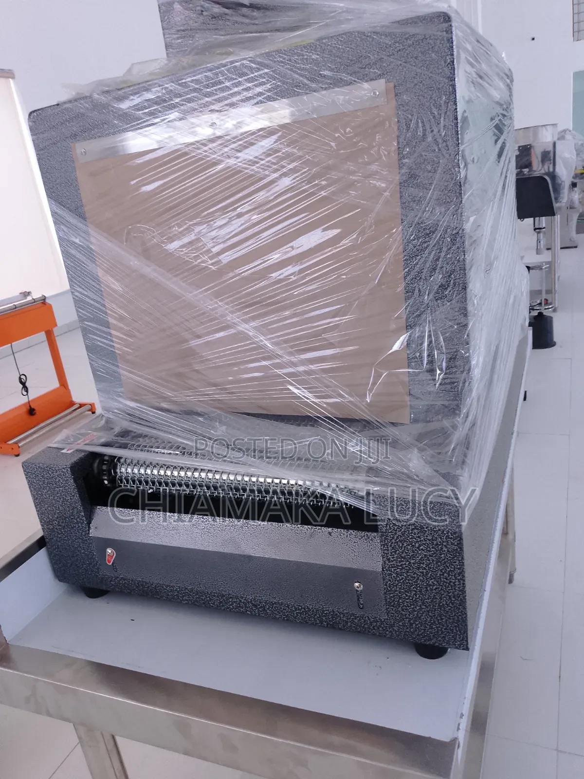 Shrink Packaging Machine