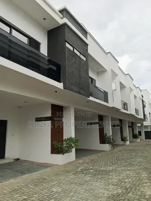 3bdrm Duplex in Ikota for sale
