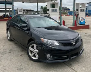 Toyota Camry SE 4dr Sedan (2.5L 4cyl 6A) 2013 Black