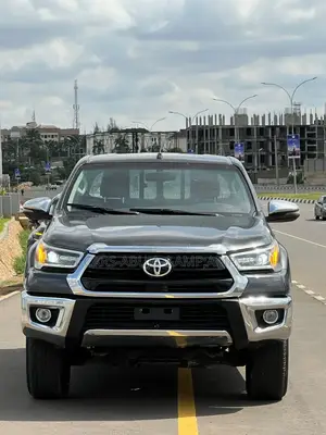 Toyota Hilux 2021 Black