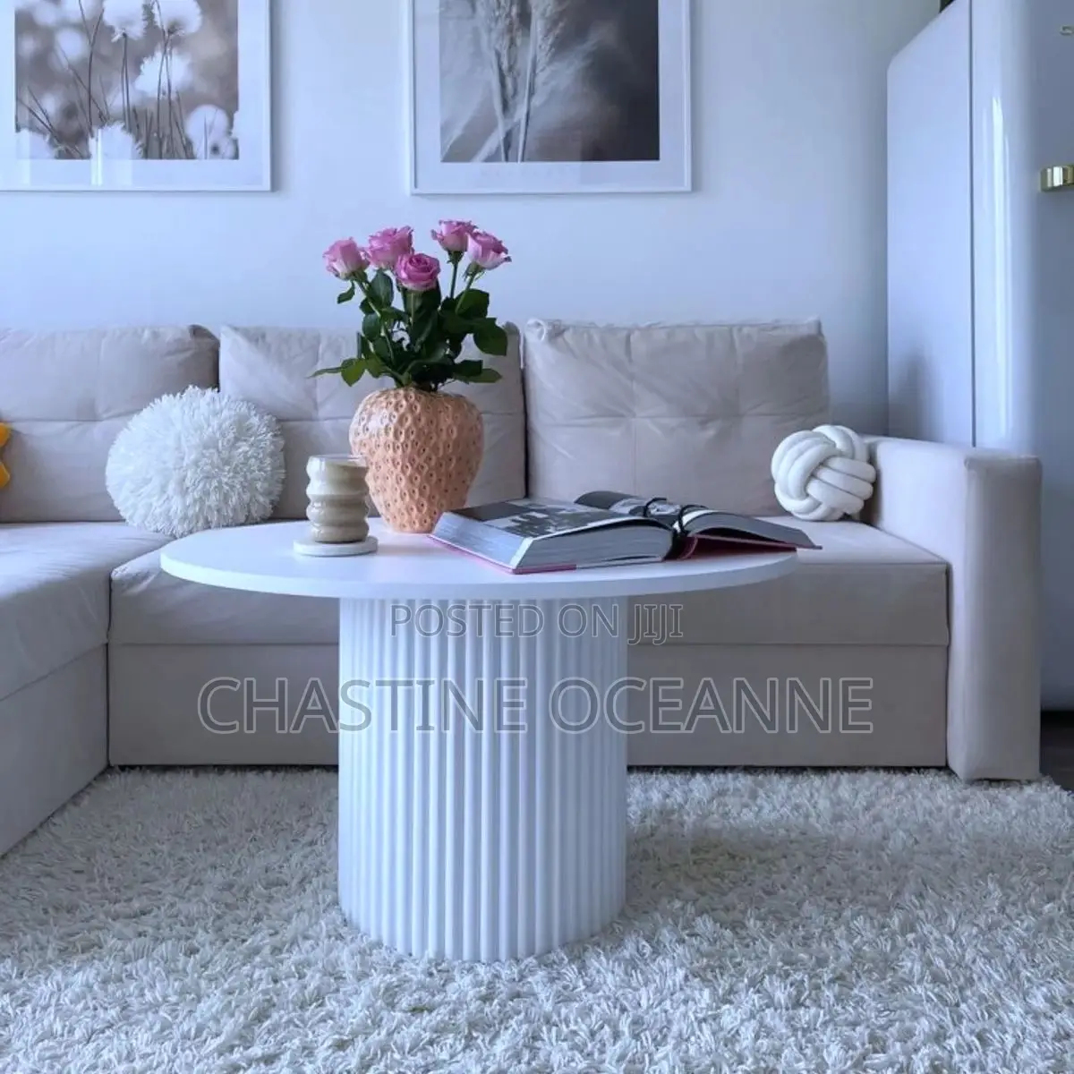 Rounds Beautiful Table