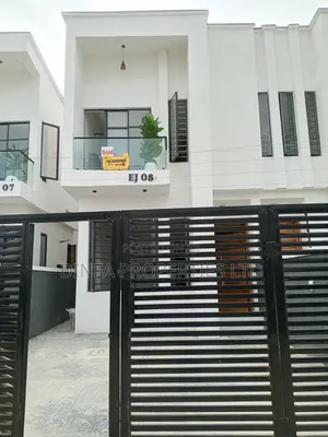 4bdrm Duplex in Ikota for rent
