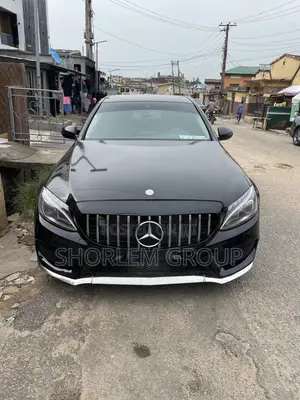 Mercedes-Benz C300 2015 Black