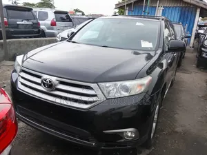Toyota Highlander Limited 2012 Gray