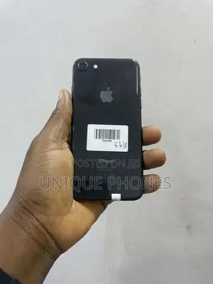Apple iPhone 8 64 GB Black