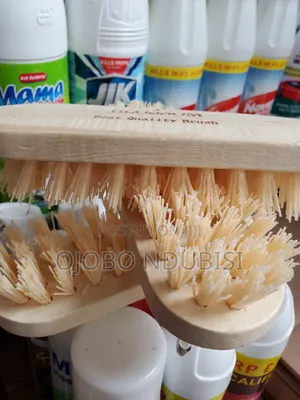 Hard Hand Brush