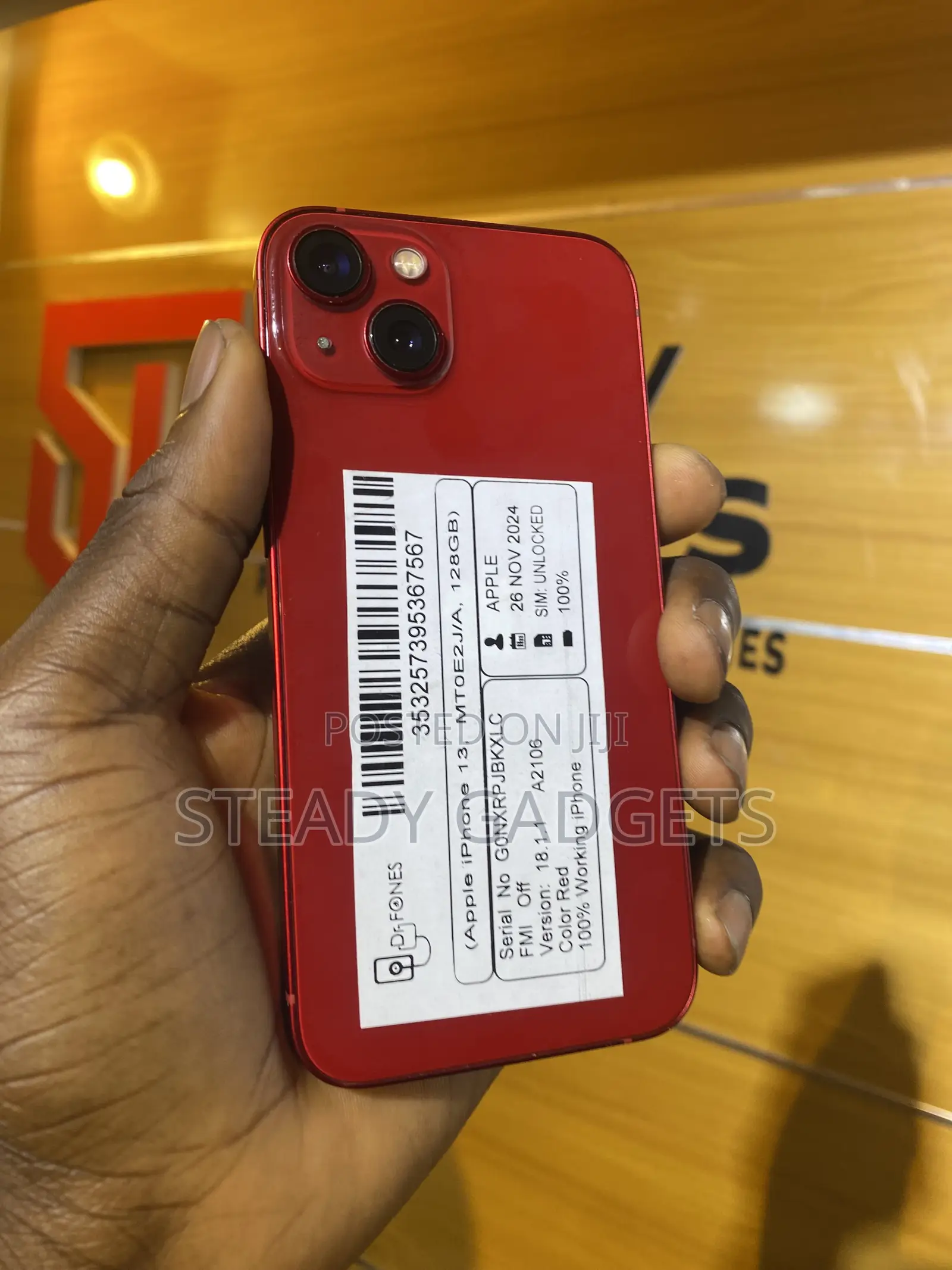 Apple iPhone 13 128 GB Red