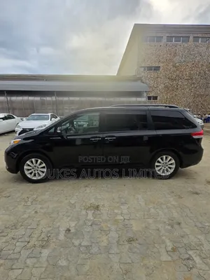 Toyota Sienna 2014 Black