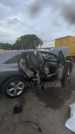 Toyota Venza XLE 2012 Black