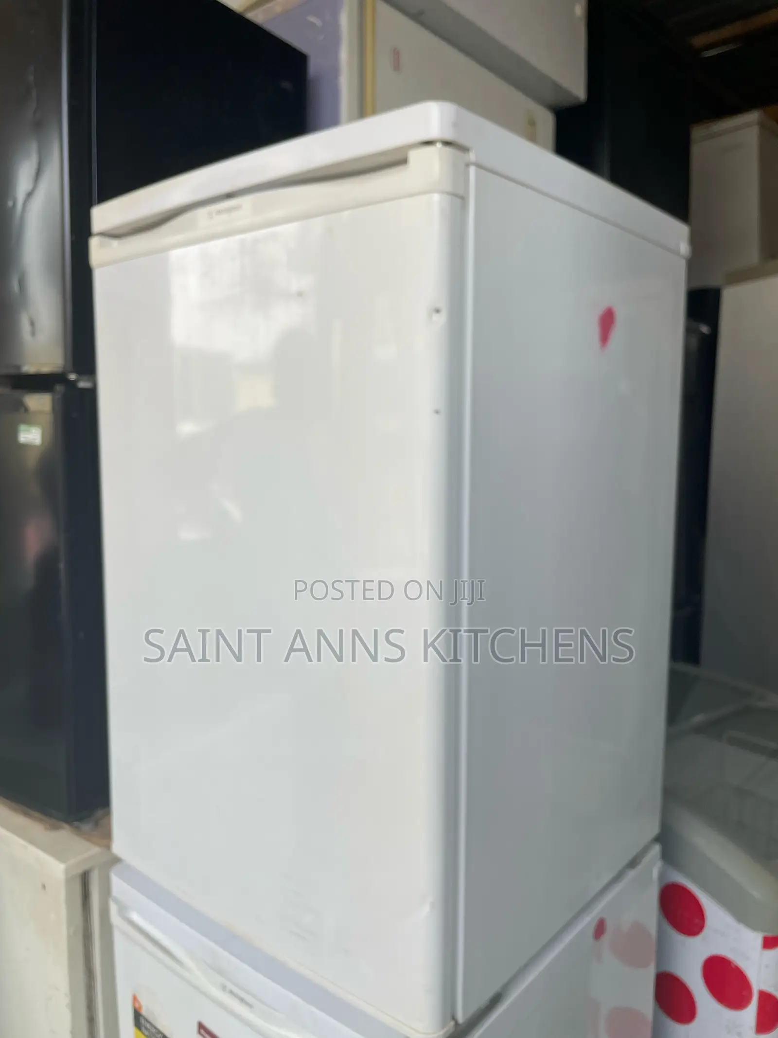 Direct-Cooling Upright Freezer