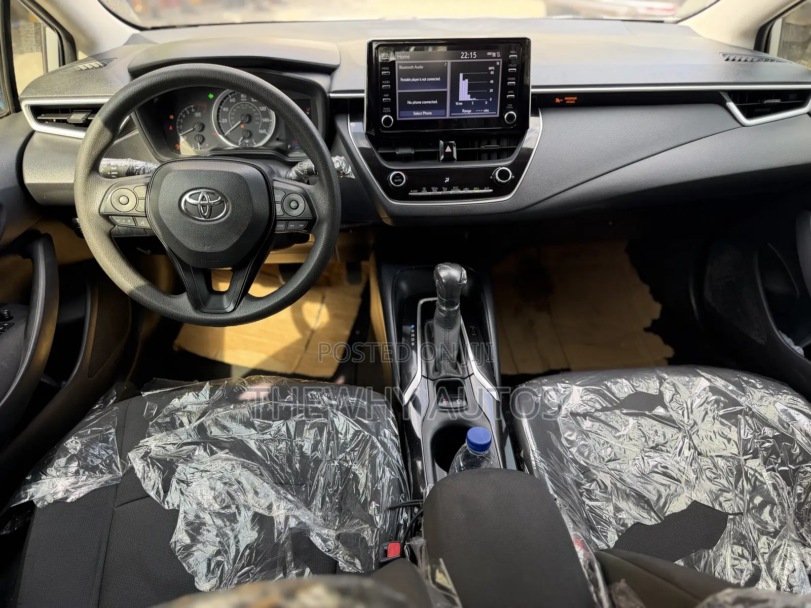 Toyota Corolla LE 2020 Silver