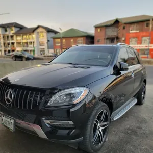 Mercedes-Benz M Class ML350 4MATIC 4dr SUV AWD (3.5L 6cyl 7A) 2015