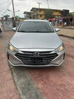 Hyundai Elantra ECO 2019 Silver