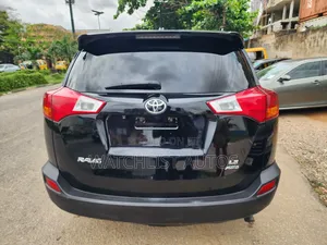 Toyota RAV4 LE AWD (2.5L 4cyl 6A) 2013 Black