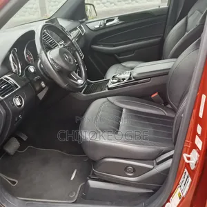 Mercedes-Benz GLE-Class 2017 Red