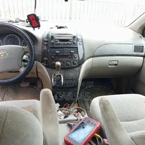 Toyota Sienna 2010 Blue
