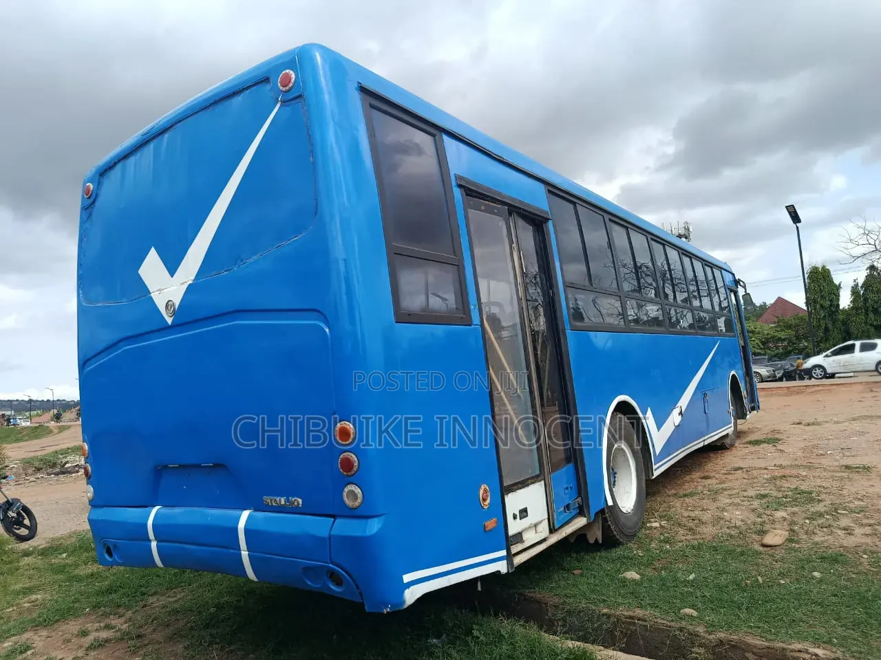Ashok Leyland Hawk 2003 Blue