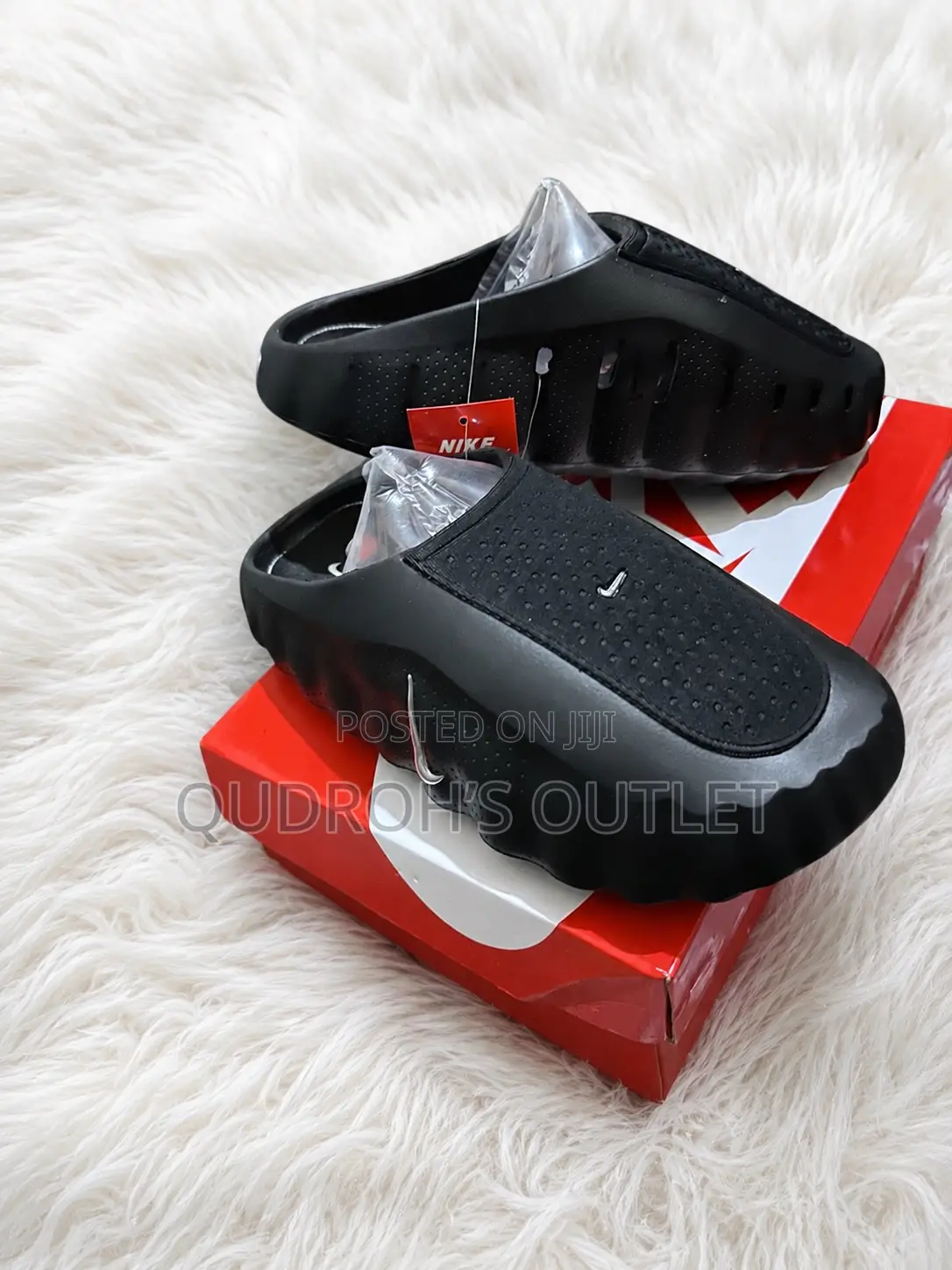 Nike Mind Crocs