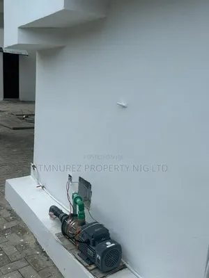 3bdrm Apartment in Lekki Phase 1 for rent