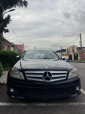 Mercedes-Benz C300 2010 Black