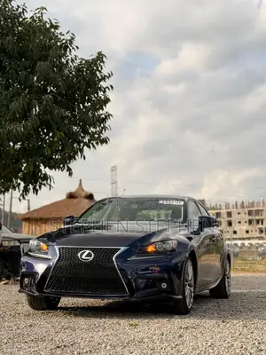 Lexus IS 2014 Blue