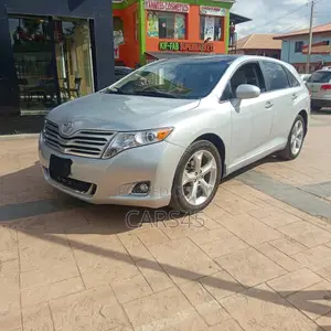 Toyota Venza 2009 Silver