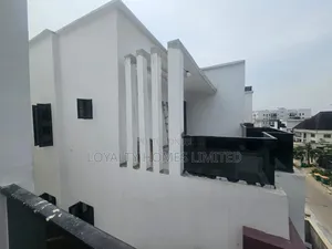 4bdrm Duplex in Parkview Estate for sale