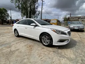 Hyundai Sonata Limited 4dr Sedan (2.4L 4cyl 6A) 2015 White