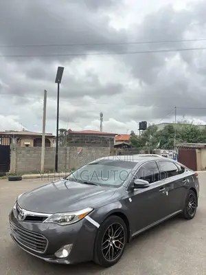 Toyota Avalon Limited 4dr Sedan (3.5L 6cyl 6A) 2014 Gray