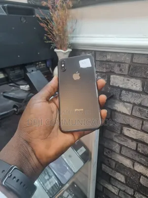 Apple iPhone X 64 GB Black