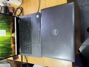 Laptop Dell Latitude 5300 8GB Intel Core i5 SSD 256GB