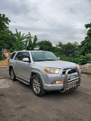 Toyota 4-Runner Limited 4X4 2013 Silver