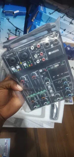 Yamaha Pk2 Professional Wireless Mixer