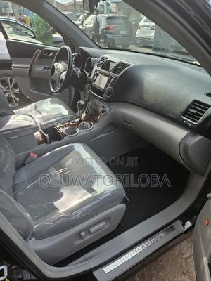 Toyota Highlander Limited 3.5L 2WD 2013 Black