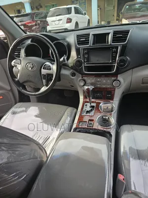 Toyota Highlander Limited 3.5L 2WD 2013 Black