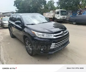 Toyota Highlander XLE 2019 Black