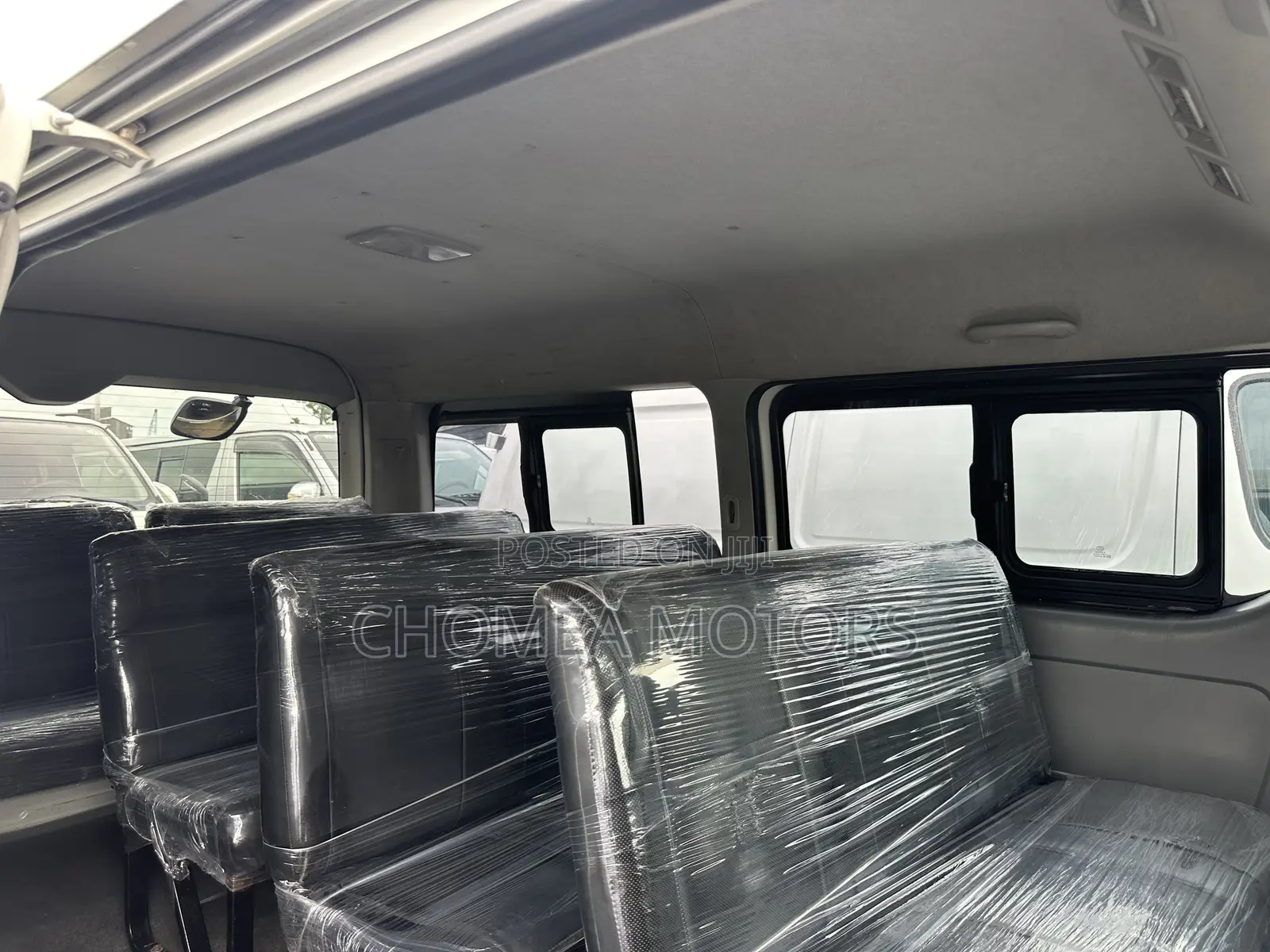 Toyota HiAce 2016 White