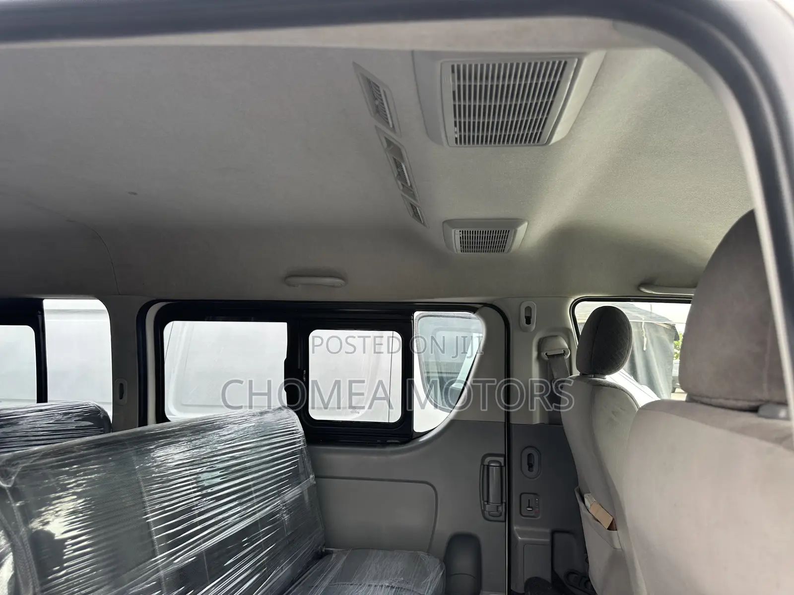 Toyota HiAce 2016 White