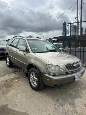 Lexus RX 2001 Gold