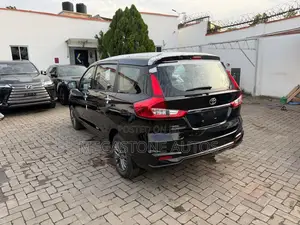 New Toyota Rumion 2025 Black