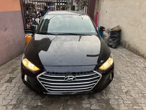 Hyundai Elantra Limited Sedan FWD (1.8L 4cyl 6A) 2016 Black