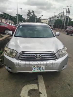Toyota Highlander Limited 2011 Silver