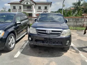 Toyota Fortuner 4.0 AWD 2007 Black