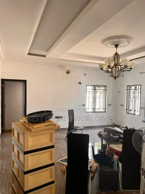 4bdrm Bungalow in Carlton Gate Estate, Ibadan for rent