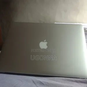 Laptop Apple MacBook Air 2013 4GB Intel Core 5 SSD 128GB