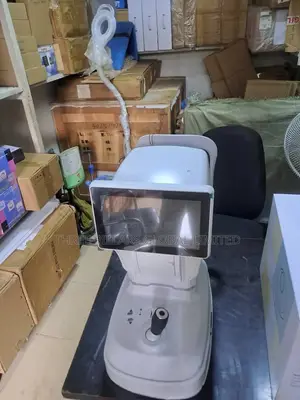 Auto Refractometer