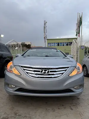 Hyundai Sonata Limited 2.0T Sedan (2.0L 4cyl 6A) 2013 Ivory