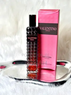 Valentino Donna Born in Roma Intense